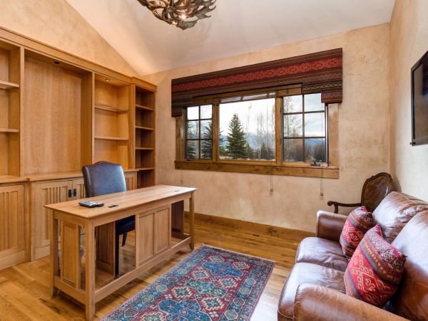 Jackson Hole Vacation Ranch Home Four Bedrooms Sleeps 12
