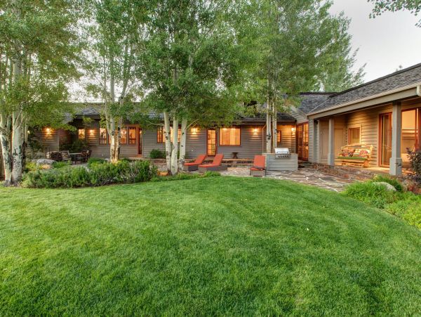 Jackson Hole Vacation Ranch Home Four Bedrooms Sleeps 12