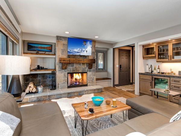 New Remodel 3 Bedroom in Teeton