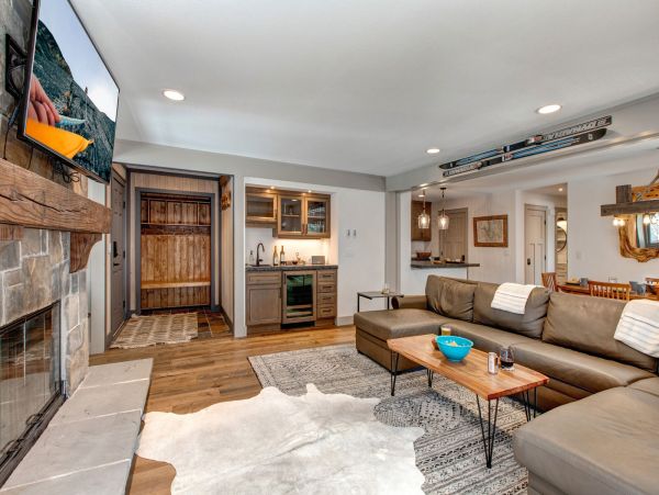 New Remodel 3 Bedroom in Teeton