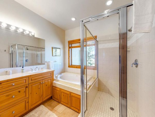 Edwards Vacation Home Four Bedroom Mountain Views