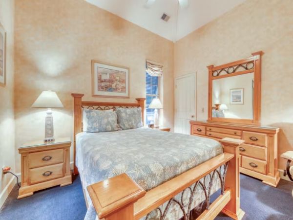 Hilton Head 6 Bedroom Home Private Pool Sleeps 15