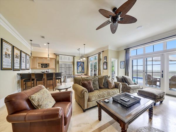 Hilton Head 6 Bedroom Pool Home With Elevator Walk To Beach