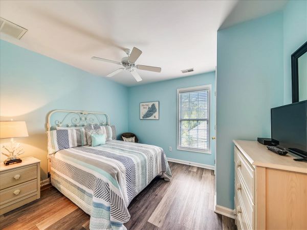 Walk to Beach Six Bedroom Vacation Home in Hilton Head