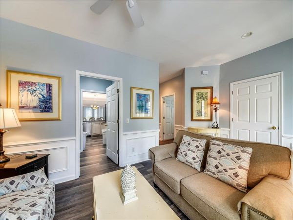 Walk to Beach Six Bedroom Vacation Home in Hilton Head