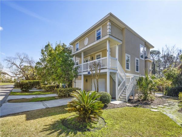 Walk to Beach Six Bedroom Vacation Home in Hilton Head