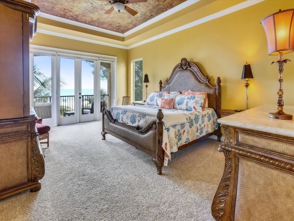 Gorgeous Vacation Home in Treasure Island - Located on Beach