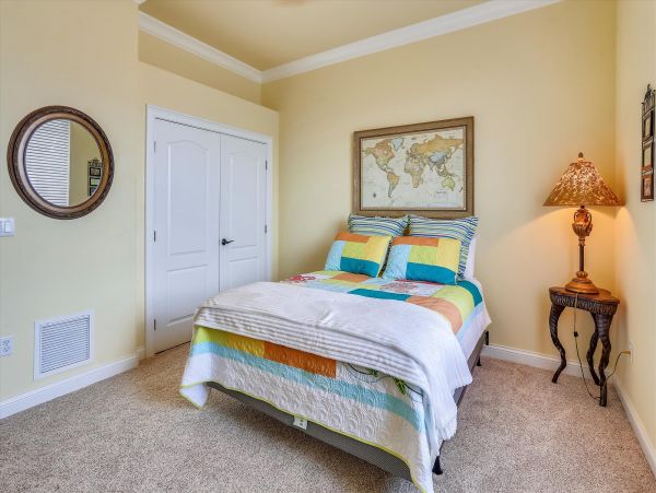 Gorgeous Vacation Home in Treasure Island - Located on Beach