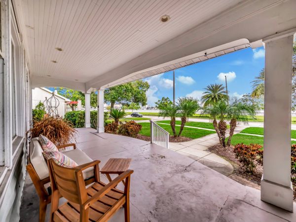 Tampa Four Bedroom Home With Bay Views & Private Pool