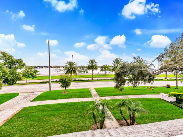 Tampa Four Bedroom Home With Bay Views & Private Pool