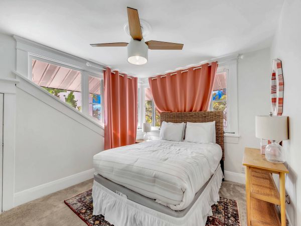 Tampa Four Bedroom Home With Bay Views & Private Pool