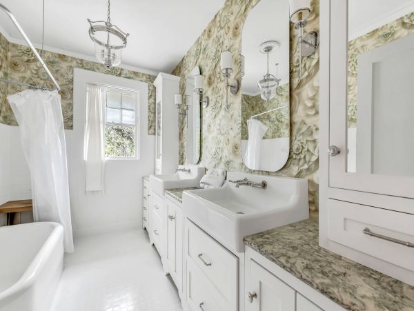 Tampa Four Bedroom Home With Bay Views & Private Pool