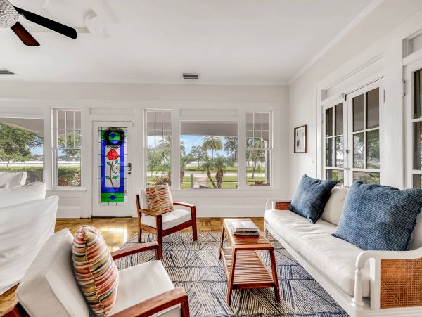 Tampa Four Bedroom Home With Bay Views & Private Pool