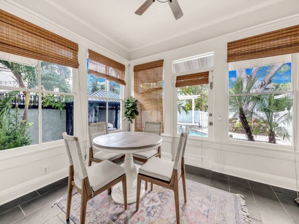 Tampa Four Bedroom Home With Bay Views & Private Pool