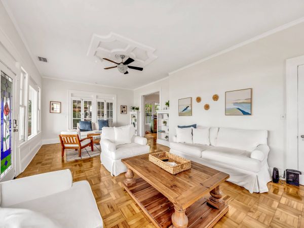 Tampa Four Bedroom Home With Bay Views & Private Pool