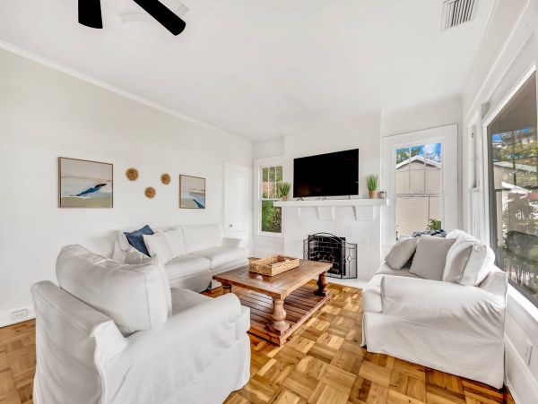 Tampa Four Bedroom Home With Bay Views & Private Pool