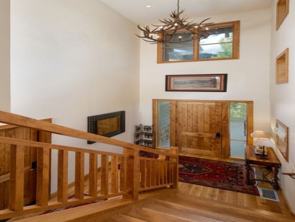 Jackson Hole Six Bedroom Vacation Home with Hot Tub