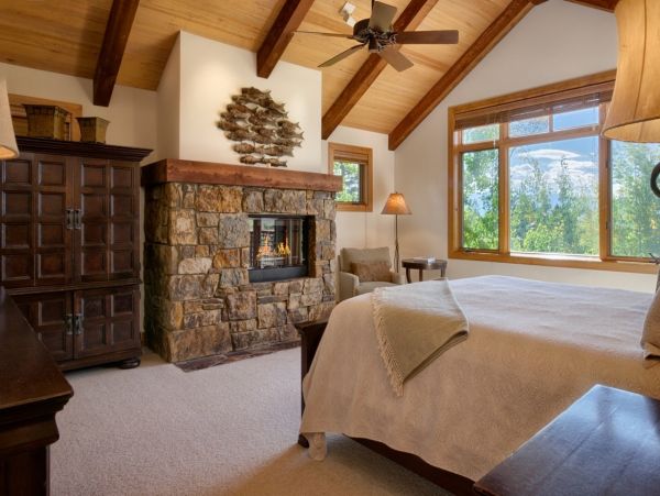Jackson Hole Six Bedroom Vacation Home with Hot Tub