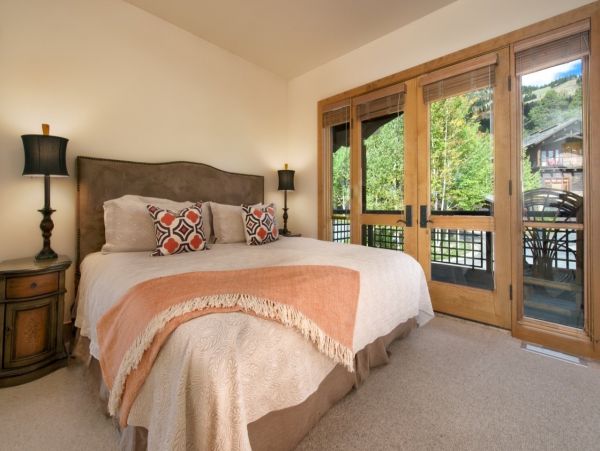 Jackson Hole Six Bedroom Vacation Home with Hot Tub