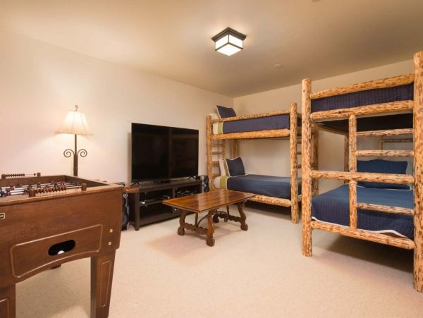 Jackson Hole Six Bedroom Vacation Home with Hot Tub