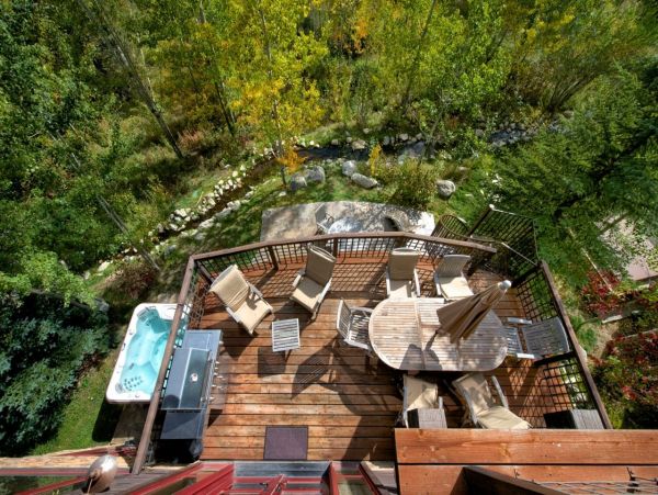 Jackson Hole Six Bedroom Vacation Home with Hot Tub