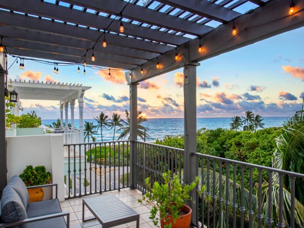 Gorgeous Hollywood FL Vacation Home Private Pool Sleeps 8