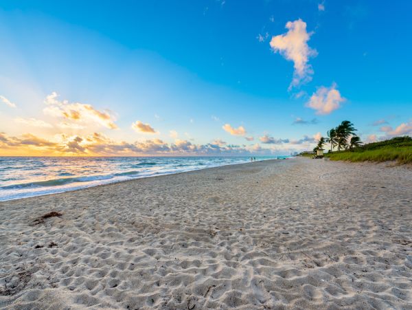 Gorgeous Hollywood FL Vacation Home Private Pool Sleeps 8