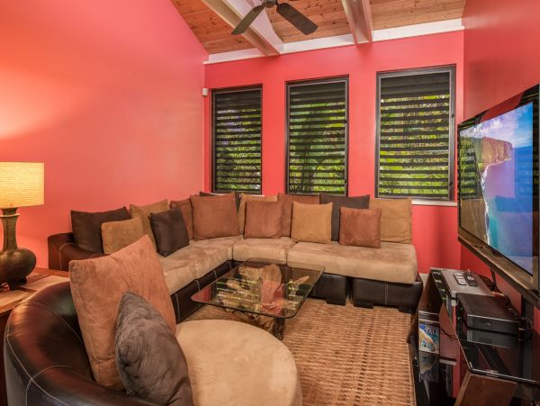 Gorgeous Honokaa Vacation Home with Private Pool & Hot Tub