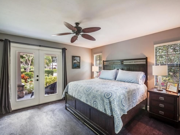 Naples vacation home 3 blocks to beach