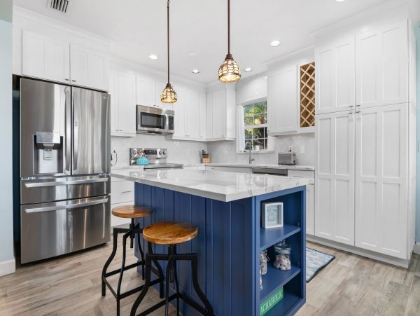 Gorgeous 4 Bedroom Pool Home in Bradenton - Eight Guests
