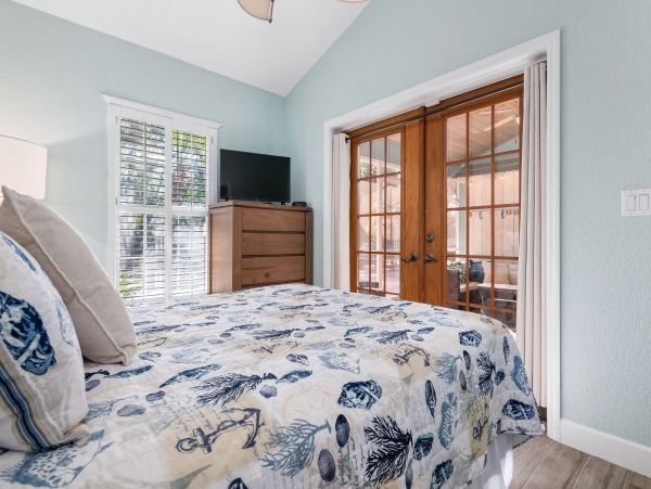 Gorgeous 4 Bedroom Pool Home in Bradenton - Eight Guests