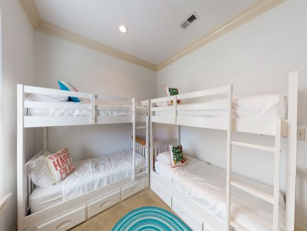 Luxurious Vacation Rental in Miramar Beach 9 Bedrooms
