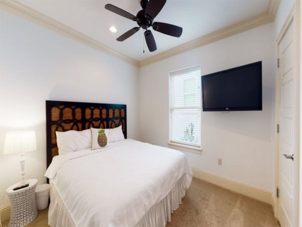 Luxurious Vacation Rental in Miramar Beach 9 Bedrooms