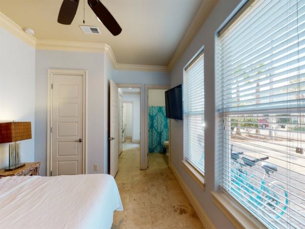 Luxurious Vacation Rental in Miramar Beach 9 Bedrooms