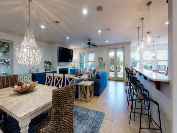Luxurious Vacation Rental in Miramar Beach 9 Bedrooms