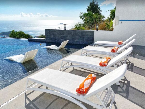 Vacation Villa in St. Thomas Stunning Views Sleeps 18 Guests