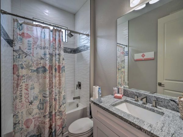 Canal Front Three Bedroom Vacation Home in Cape Coral