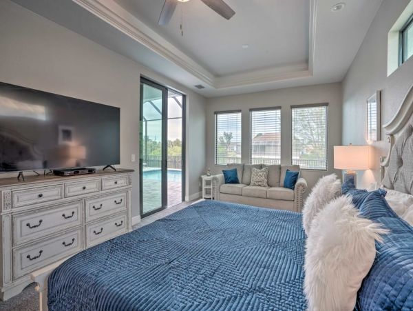 Canal Front Three Bedroom Vacation Home in Cape Coral
