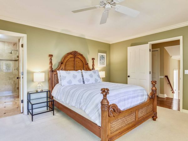 Walk to Beach 4 Bedroom Vacation Home with Private Pool