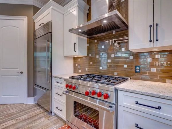 Walk to Beach Vacation Home Five Bedrooms in Hilton Head