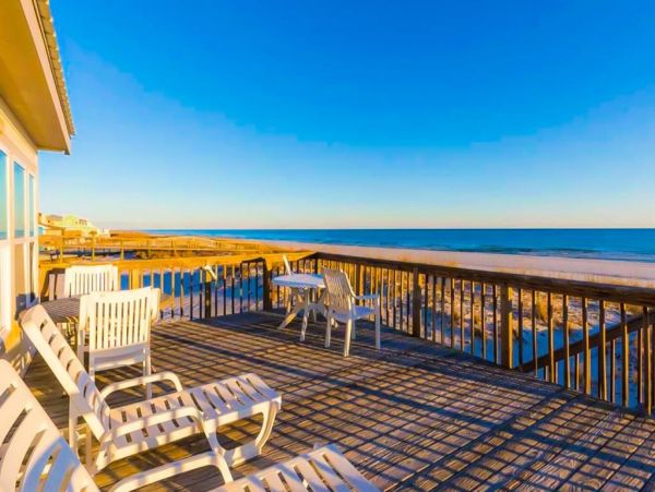 Alabama Spacious 6 Bedroom Home on the Beach Private Deck