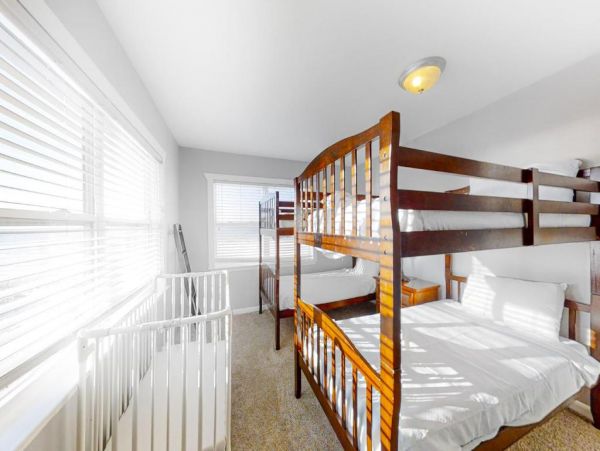Alabama Spacious 6 Bedroom Home on the Beach Private Deck