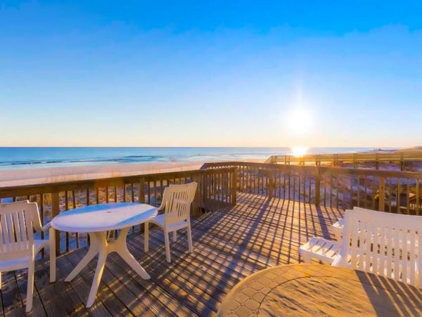 Alabama Spacious 6 Bedroom Home on the Beach Private Deck