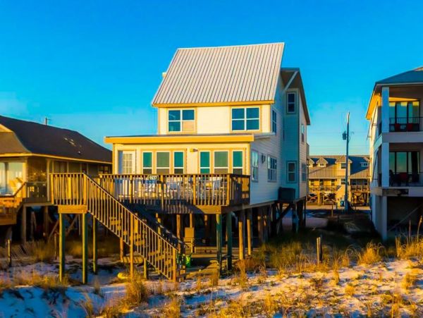 Alabama Spacious 6 Bedroom Home on the Beach Private Deck