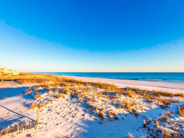 Alabama Spacious 6 Bedroom Home on the Beach Private Deck