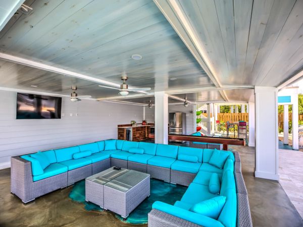 Six Bedroom Vacation Home in Marathon with Boat Dock & Pool