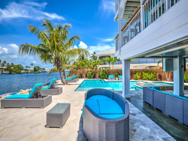 Six Bedroom Vacation Home in Marathon with Boat Dock & Pool