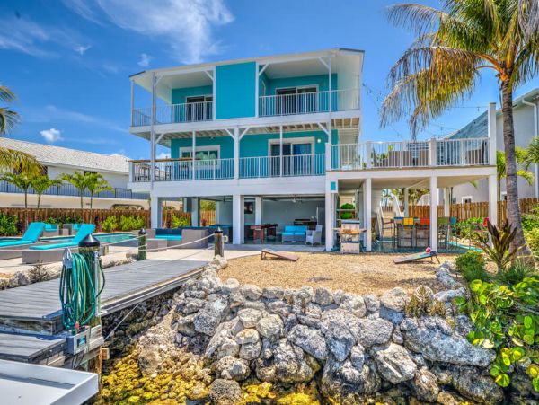 Six Bedroom Vacation Home in Marathon with Boat Dock & Pool