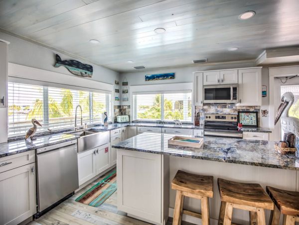 Six Bedroom Vacation Home in Marathon with Boat Dock & Pool