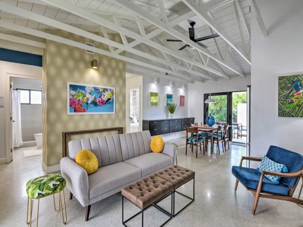 Two Bedroom Vacation Home in Oakland Park